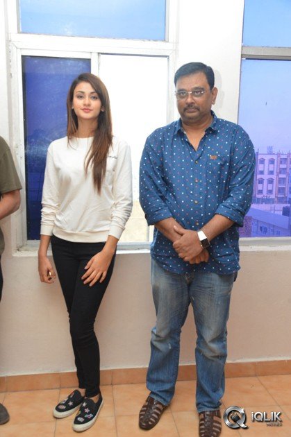 ISM-Movie-Hungama-At-Bramaramba-Theater